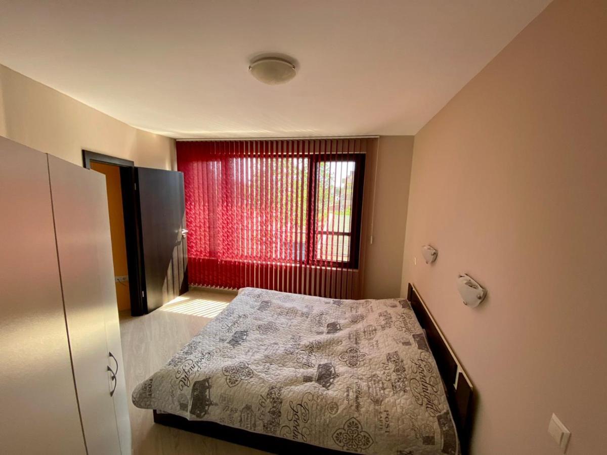 Cozy Apartment In The Center Of Primorsko Ngoại thất bức ảnh