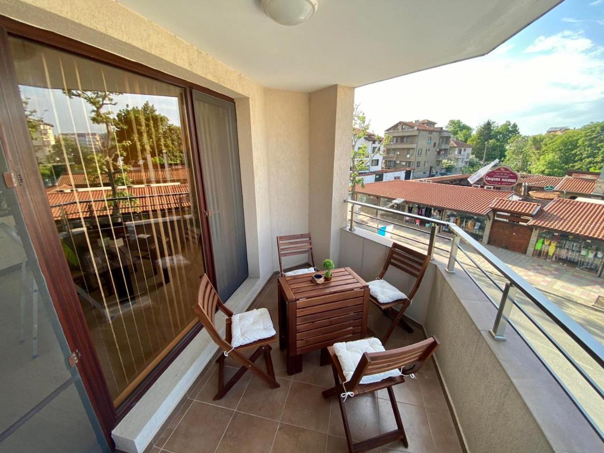 Cozy Apartment In The Center Of Primorsko Ngoại thất bức ảnh