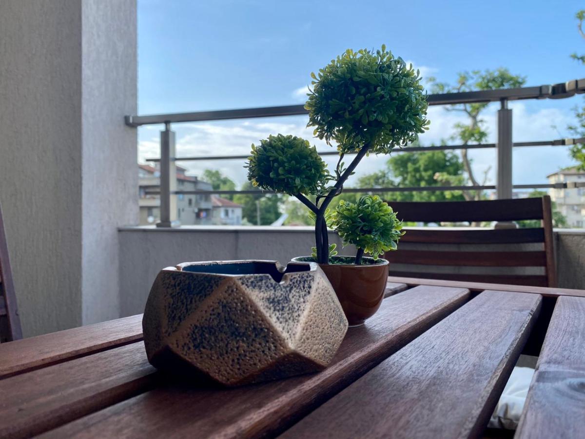 Cozy Apartment In The Center Of Primorsko Ngoại thất bức ảnh